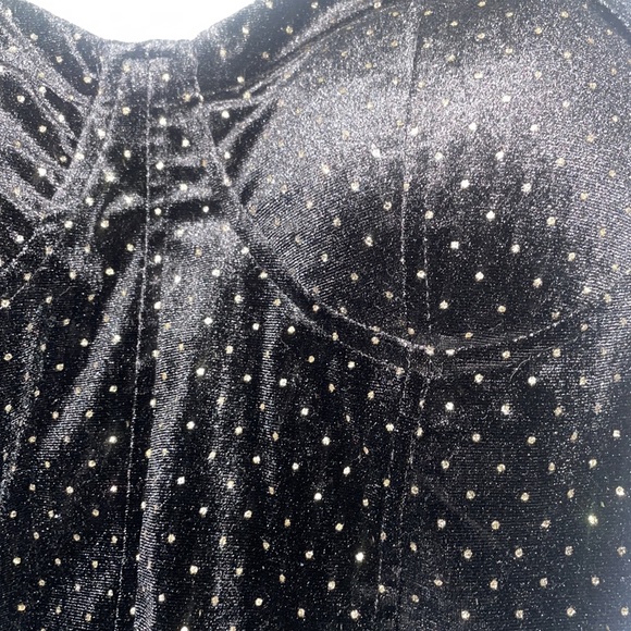 Mixed Threads - Picture 2 of 5